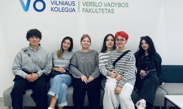 Edukacinė pamoka apie finansus Vilniaus kolegijoje