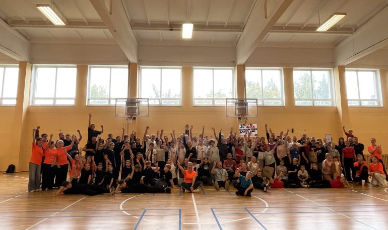 Tradicinė penktokų sporto šventė, skirta Pasaulinei širdies dienai paminėti